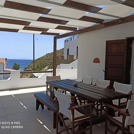 Sea View, Charming House Walkable To Beach Casa vacanze