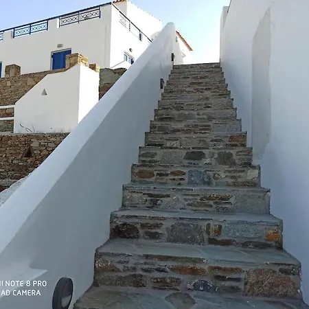 Sea View, Charming House Walkable To Beach Casa vacanze