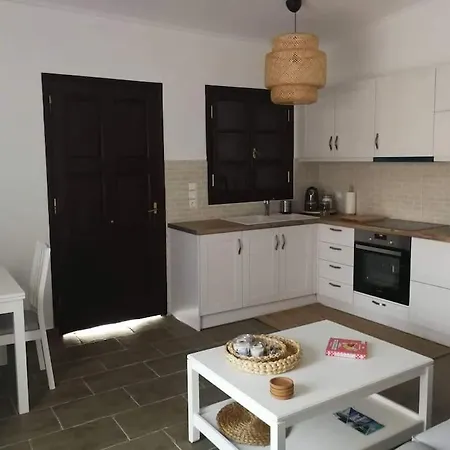 Sea View, Charming House Walkable To Beach Casa vacanze *